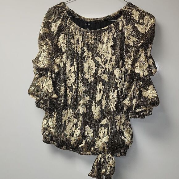 Metallic Gold Top with Puffed Sleeves and Tie Chiffon - Picture 2 of 9